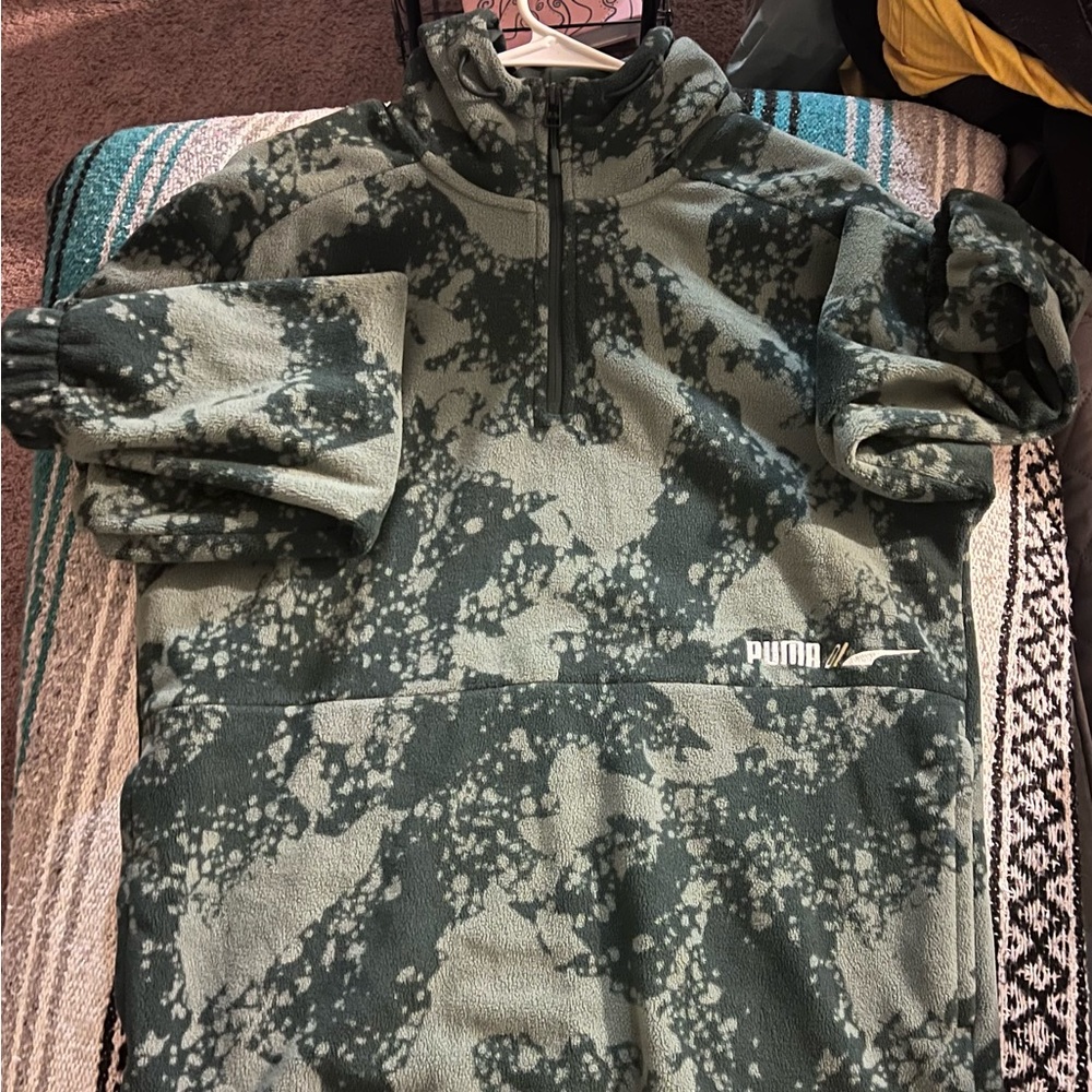Puma fleece sweatshirt